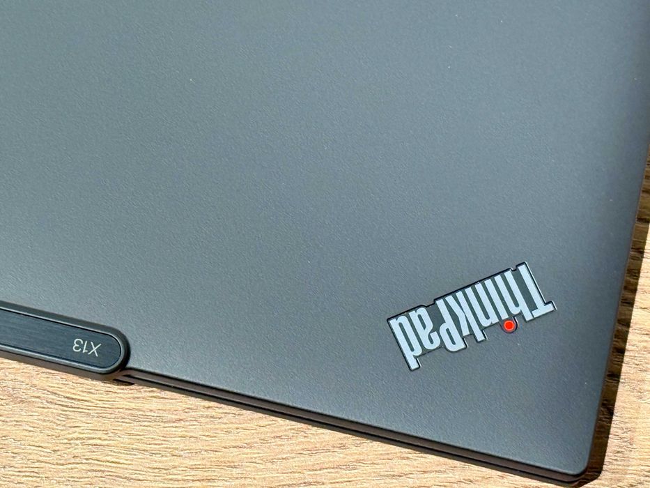 Laptop Business Lenovo ThinkPad X13 Gen5 13.3" Intel Ultra 5 135U 32GB Ram 1TB SSD Win11 Pro 1.1Kg 3 Ani Garantie Factura AlienStore