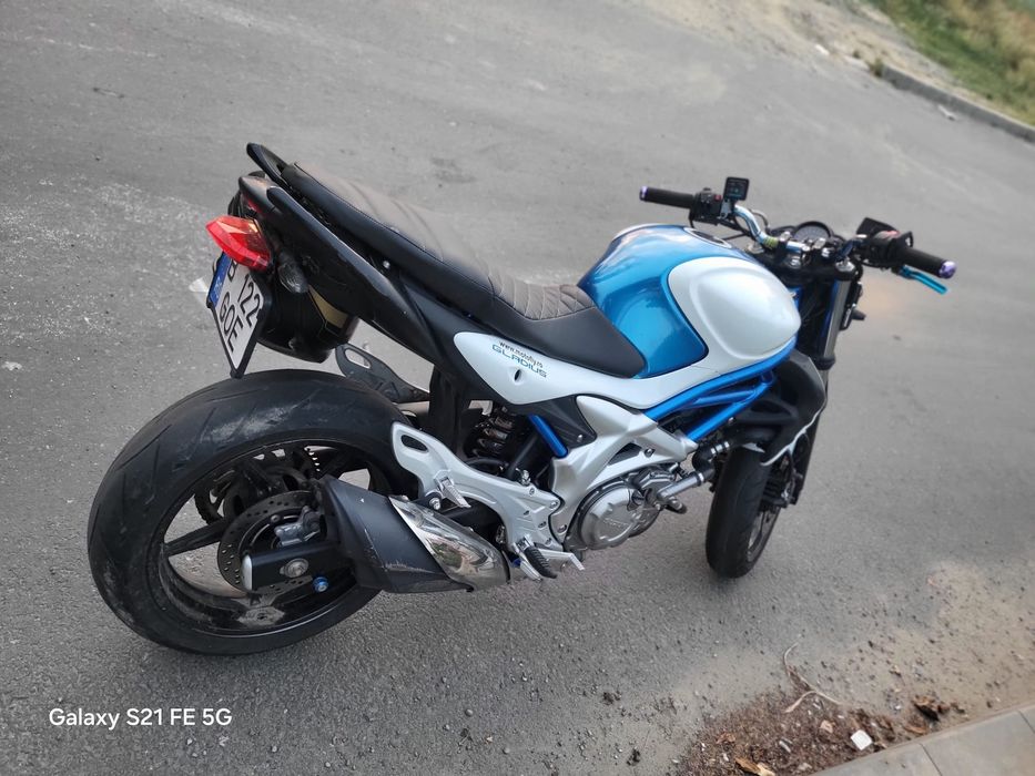 Suzuki gladius 650