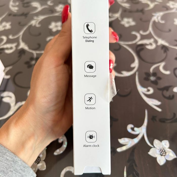 Смарт часовници 2 бр.