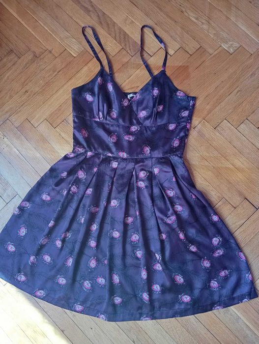 Рокля,туника от сатен.Може да се ползва и за нощничка