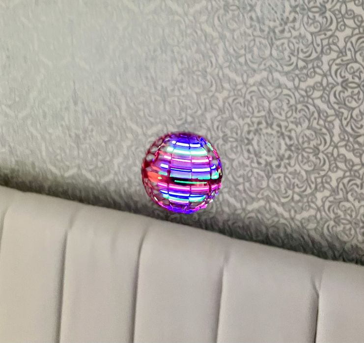 Minge Zburatoare LED / Flying Spinner