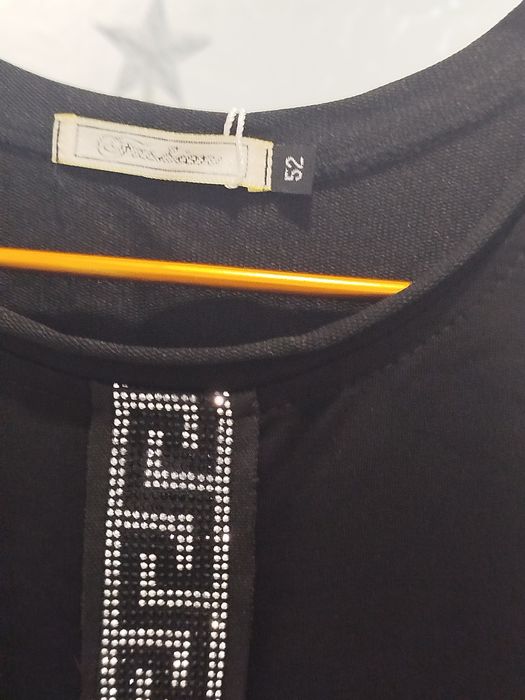 Продам новое платье.