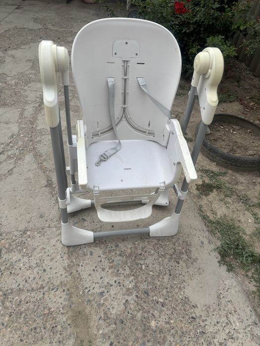 Детскии столик для кормление