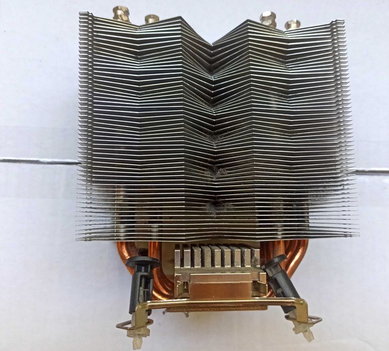 Дънна платкаGIGABYTE GA P55A-UD 4
+охлаждане и допълн. вентилатор