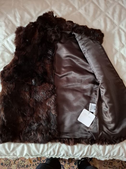 Елек от естествен косъм ,цвят кафяв