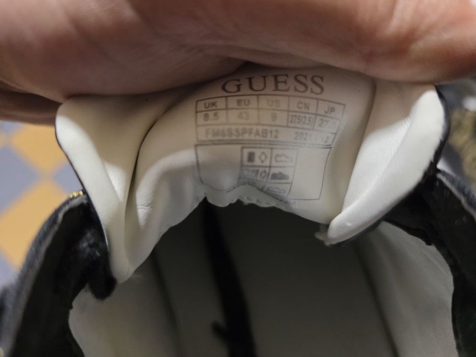 Мъжки обувки Guess