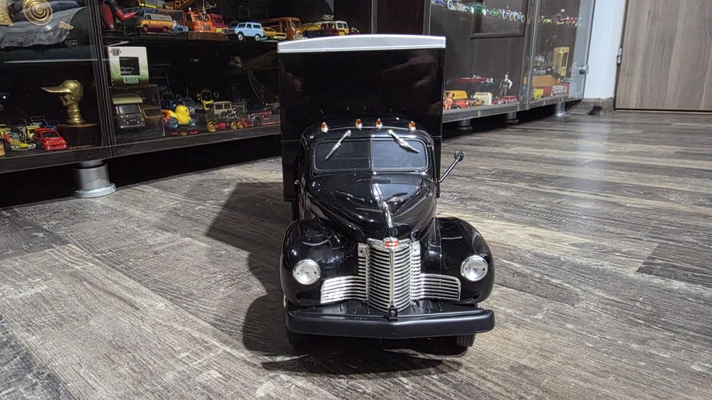 Harley-Davidson Highway 61
International Delivery Truck 1948 1/16 High