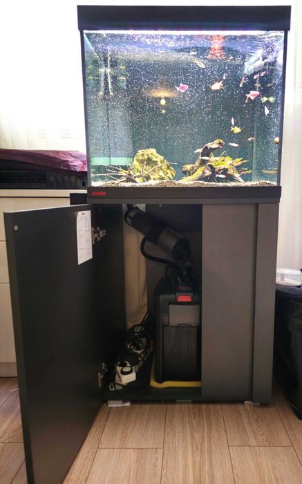 Аквариум с поставка / шкаф EHEIM Vivaline 150 + цялостно оборудване