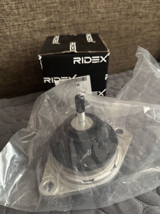 Подушки двигателя Audi 80 b4