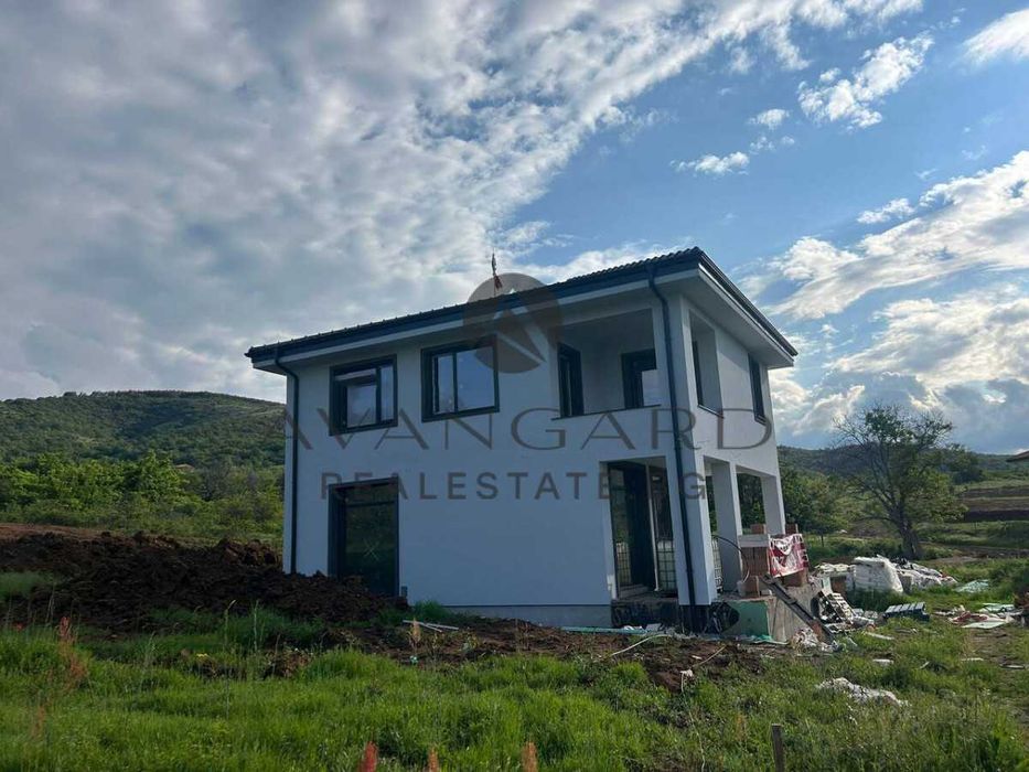 оф.22367 Двуетажна Къща с.Марково