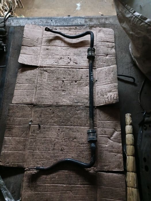 Передний стабилизатор БМВ Е34 в оригинале