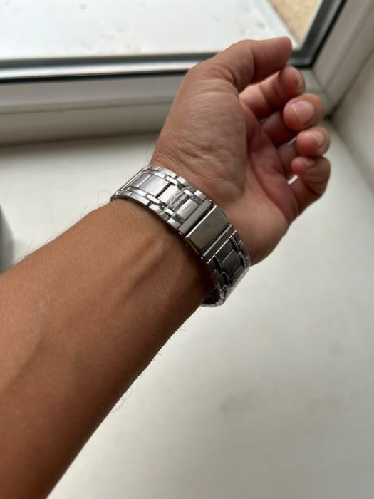 Продам часы RADO