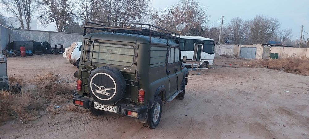 Уаз люкс наварот