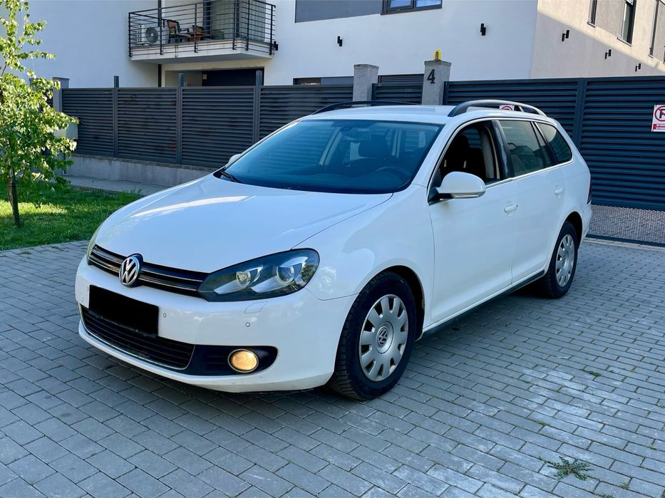 Vw Golf 6 - Motor 1.6 TDI - Navigatie - Xenon - Comenzi Volan - Pilot Automat - Incalzire Scaune - Senzori Parcare