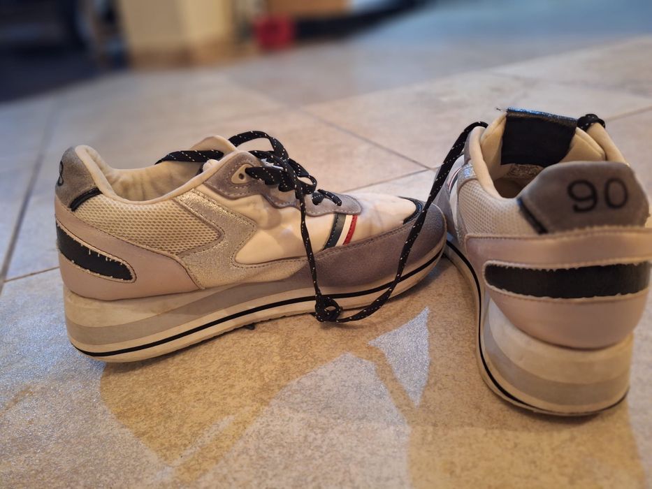 Adidasi U.S. Polo