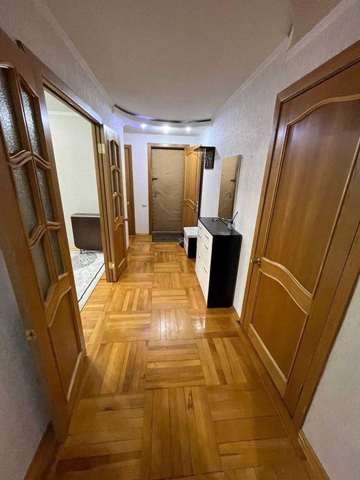 3шка в центре, на Драм театре