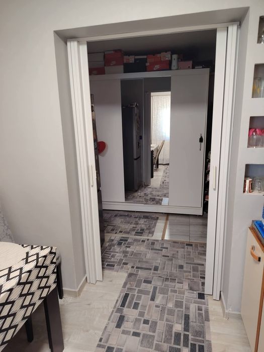 Vând apartament cu 2 camere