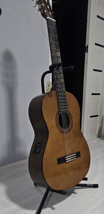 GITARA YAMAHA SX40 ideal holatda