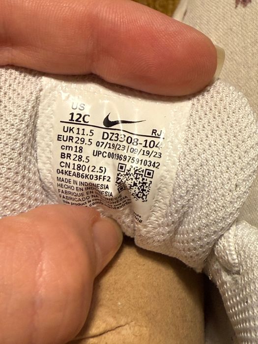 Adidași Nike originali mărimea 29,5