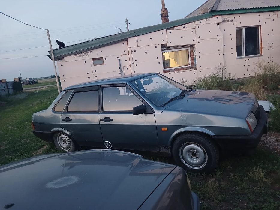 Продам машину 21099