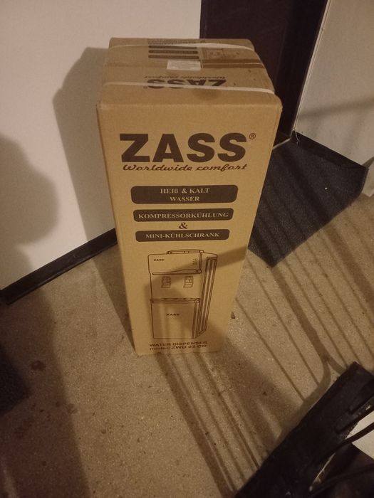 Dozator de apă Zass ZWD 02 CR – cu încălzire, răcire și mini-frigider