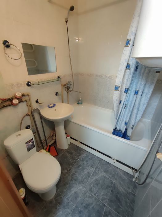 Продается 3-комн (1-50, 2 эт)