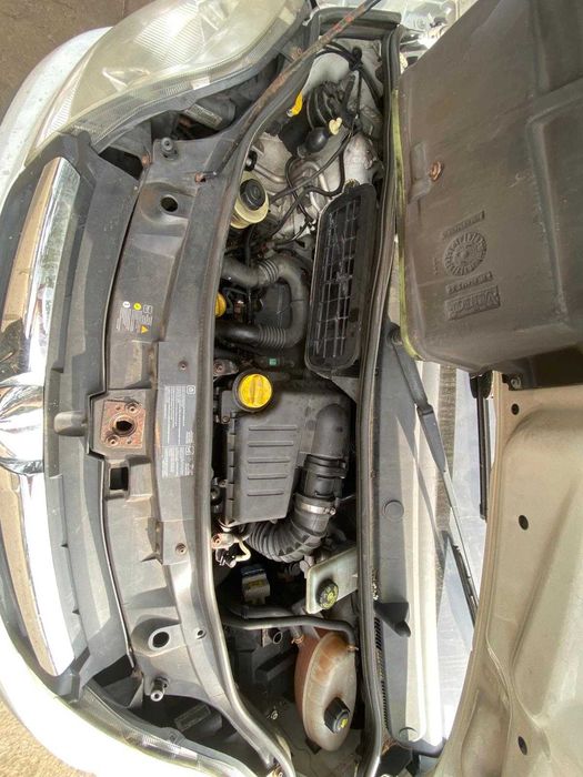 Motor CU Sistem de Injectie Renault Trafic / Opel Vivaro 2.0 dCi Euro5 M9R 2010 2011 2012 2013 2014