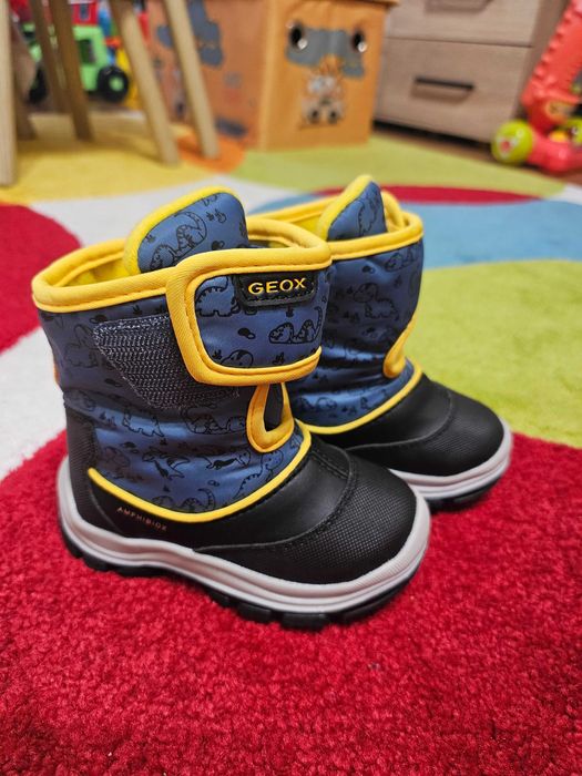 Детски апрески Geox