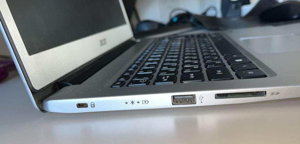 Acer Swift 1 SF113-31-C49D ультрабук