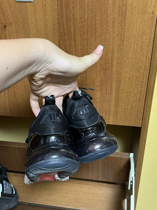 Нови Nike AirMax 270