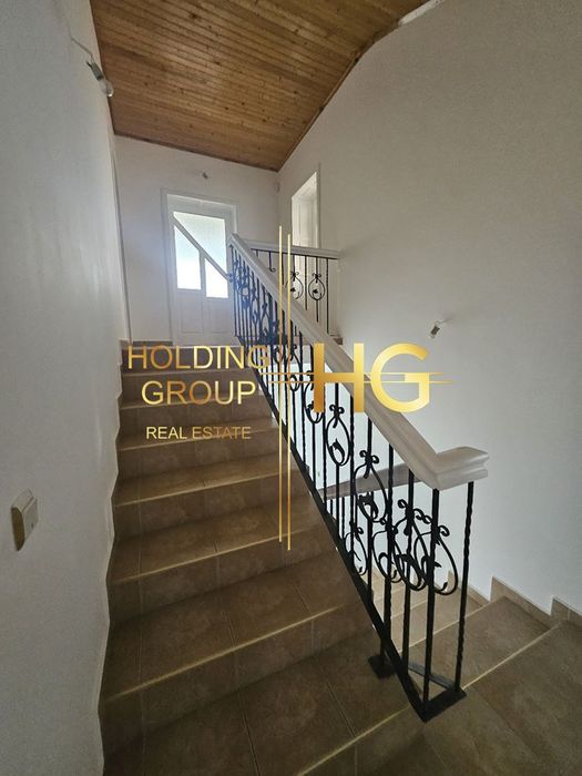 Продава се Къща в с. Рогачево, Област Добрич - 300 кв.м за 1167 €/кв.м - Снимка #12