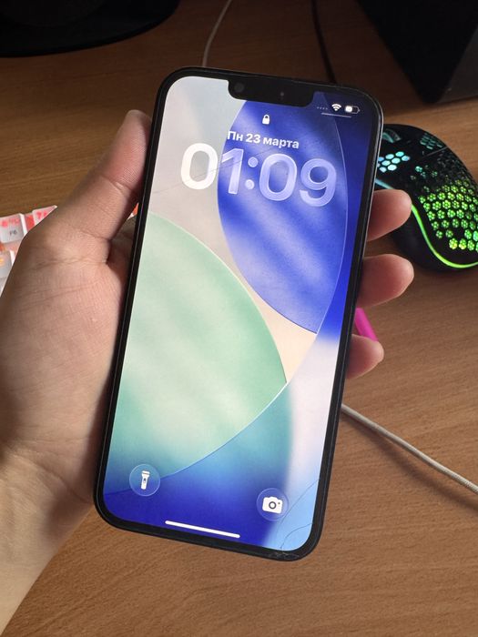 Продам айфон 16е в отличном состоянии