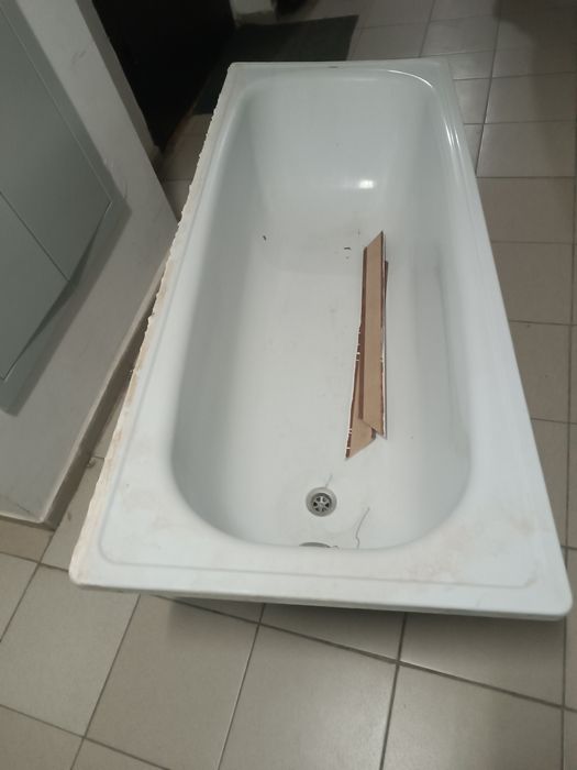 Продается ванная б/у