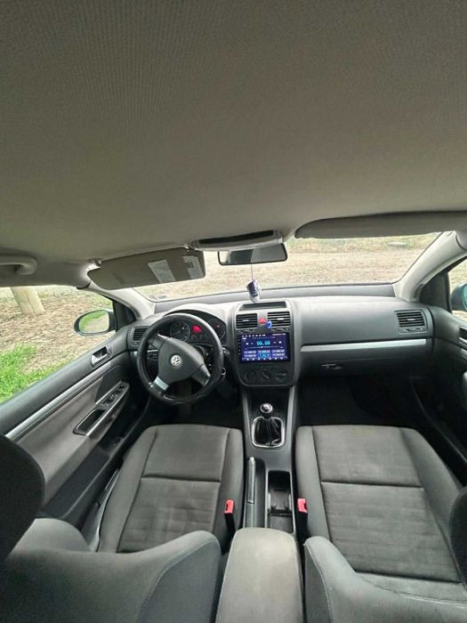 Автомобил VW Golf 5 2007