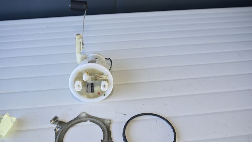 Honda VFR1200F 2012+ Pompa de benzina