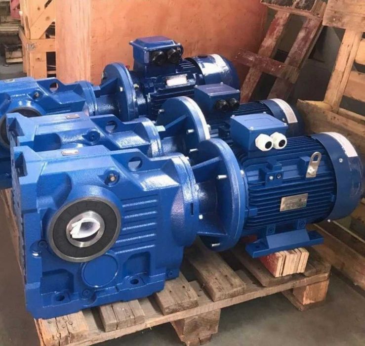 Мотор-редуктор MRV (червячные мотор-редукторы коническо-цилиндрические