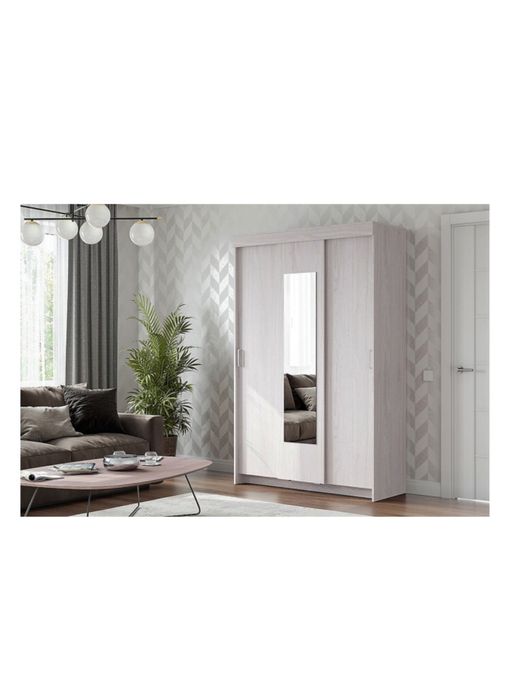 Шкаф купе с зеркалом