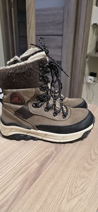 Продам ботинки unisex