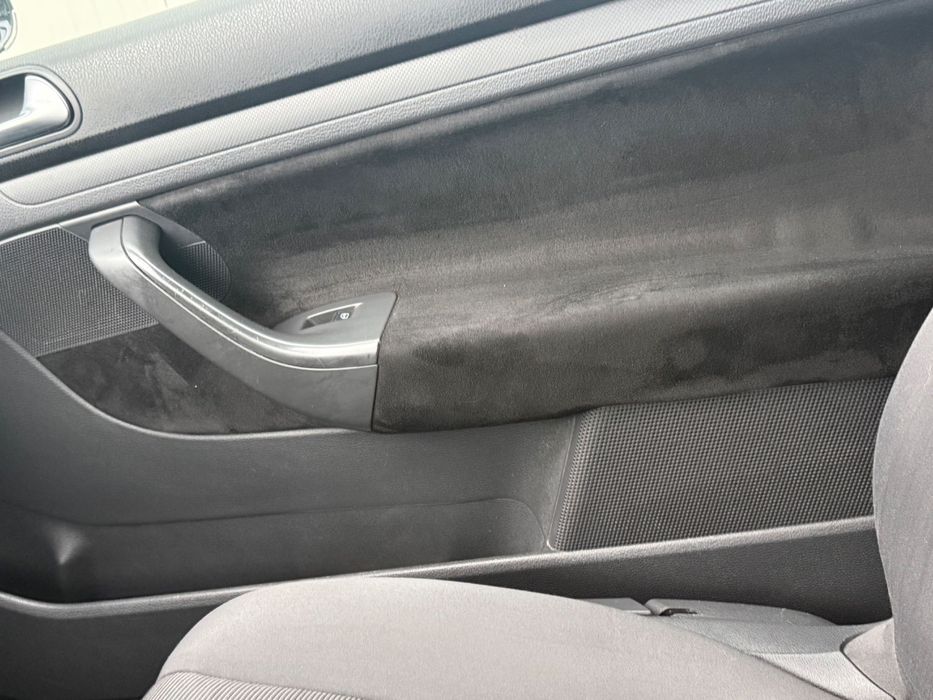 Vând Volkswagen Golf 5