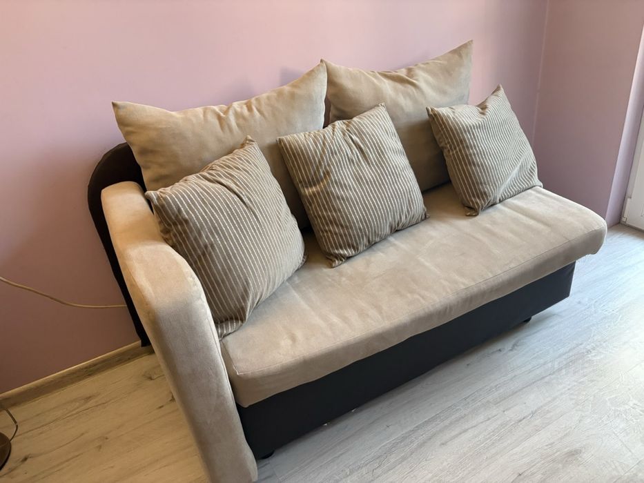 Двуместно конапе