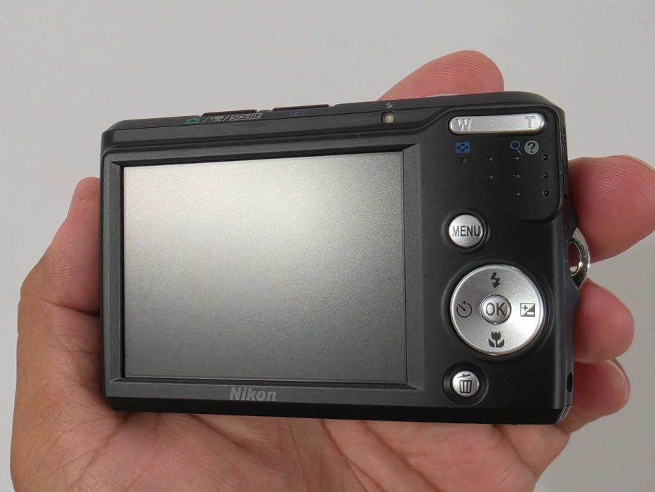 Aparat foto digital compact Nikon Coolpix L16 7.1Mp 3xZoom
