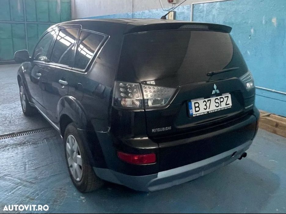 Mitsubishi Outlander 2 0 DI D 4X4