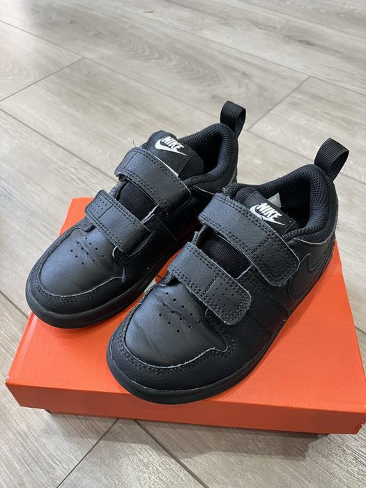 Детски спортни обувки Nike