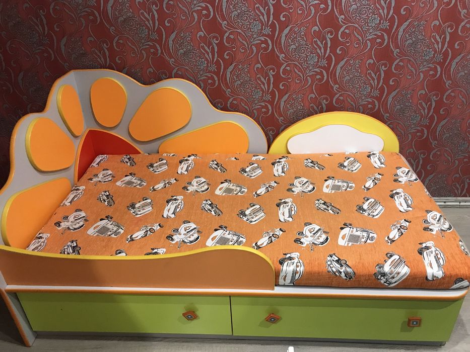 Продам кровать б/у