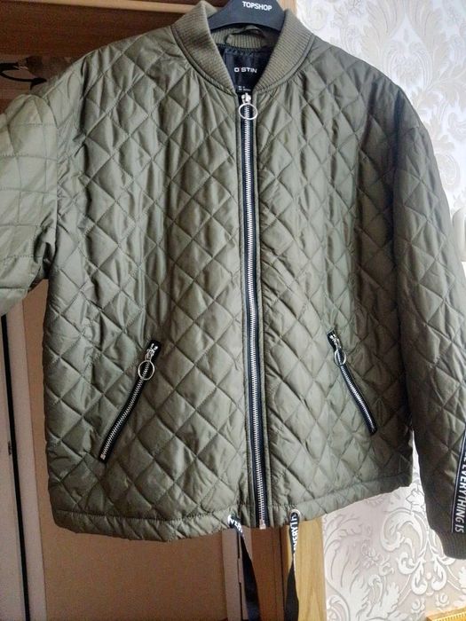 Куртка ветровка новая