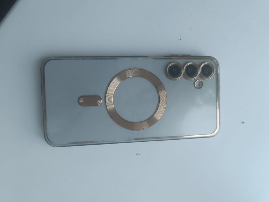 Срочно продам телефон