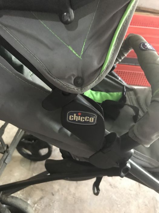 Продам детскую коляску фирмы chicco.