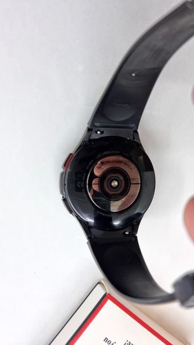 Samsung Galaxy Watch4 Classic – много запазен!