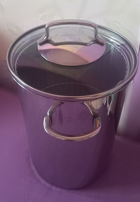 Oala WMF pentru paste , sparanghel , legume 
- are un