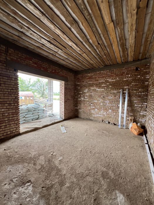 Черновой дом кирпичь